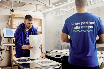 De kwaliteit van de print en de materialen.
