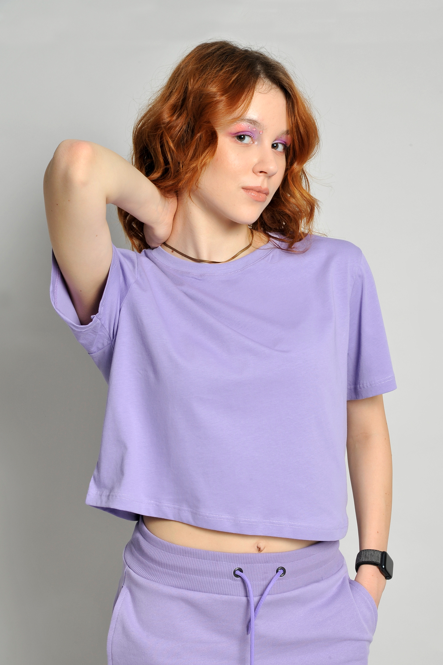 Pull à manches courtes et col rond pour femme