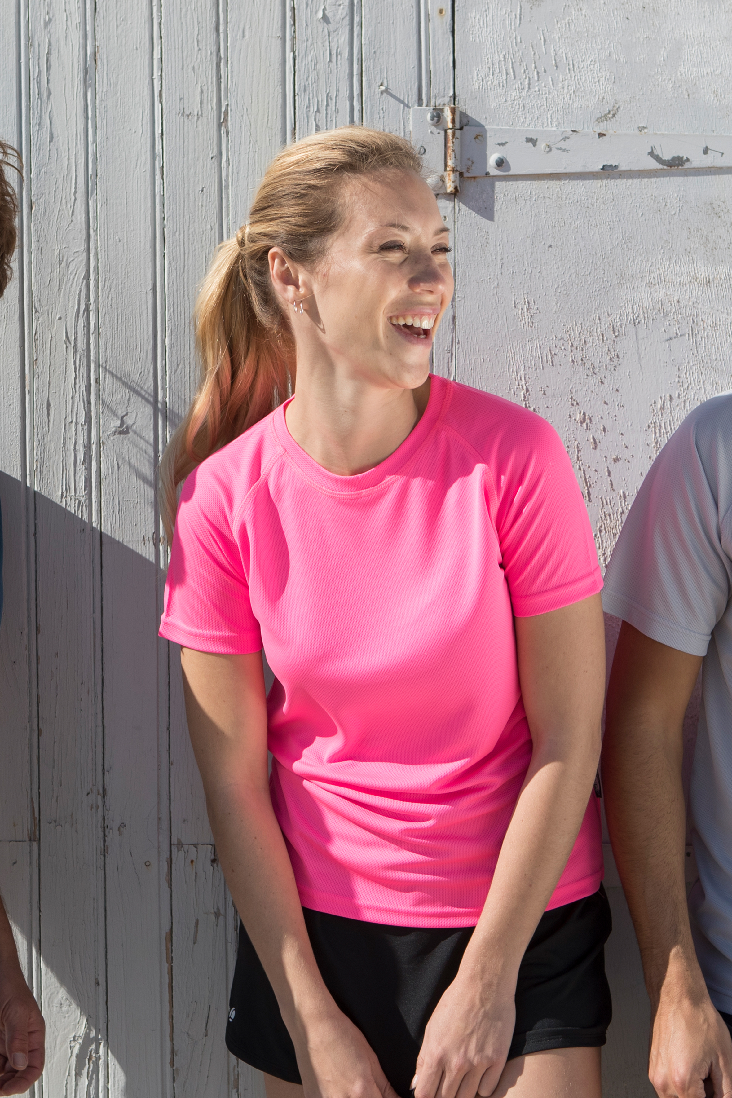 T-shirt de sport à manches courtes et col rond pour femme Fritte