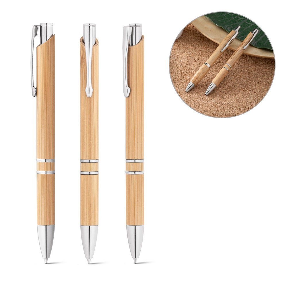 BETA BAMBOO. Balpen van bamboe met metalen clip en details.
