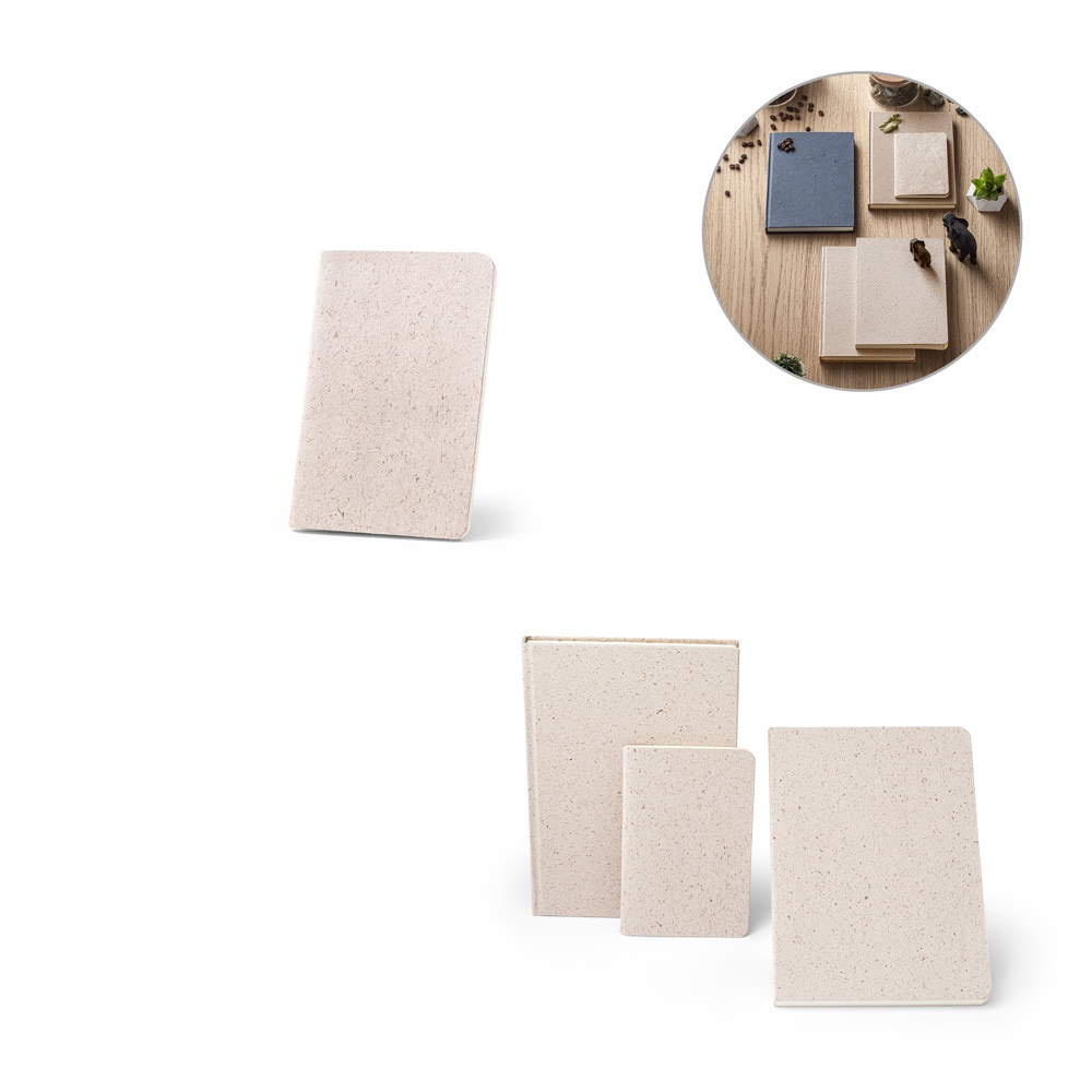 ORGANIC SOFT. A6 notitieblok met flexibele kaft, gemaakt van organisch olifantenafval (80%).