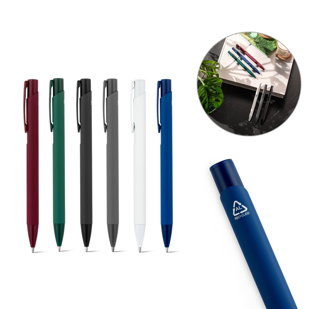 CLINT. Balpen gemaakt van gerecycled aluminium (100% rAL) met een rubberen afwerking.