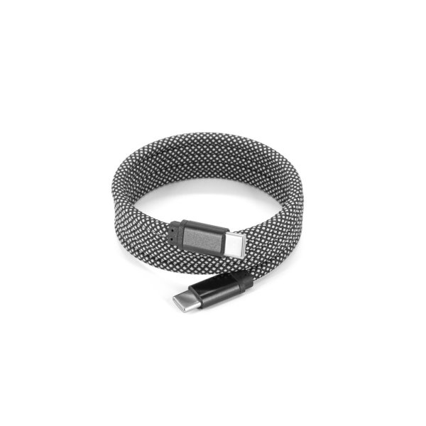 NADELLA. USB-C naar USB-C kabel (60W), met gevlochten polyester snoer en magnetisch systeem voor eenvoudig oprollen. - 103 - Zwart